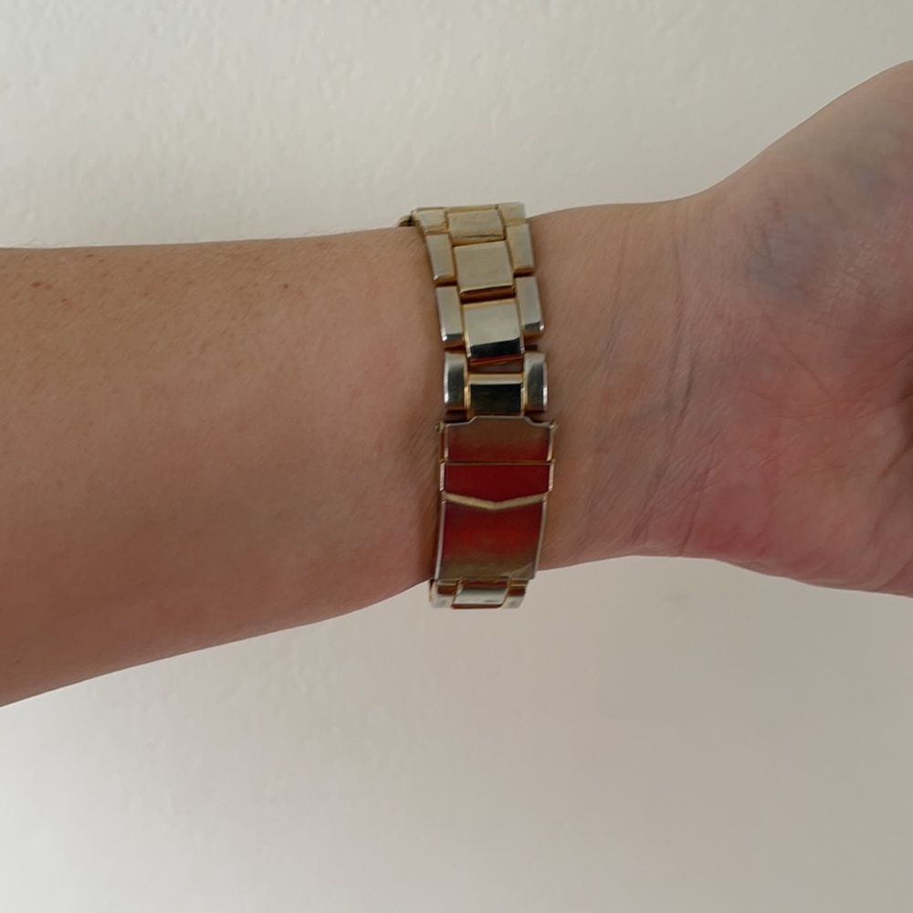 Gold Plated Women’s Watch - Picture 2 of 2